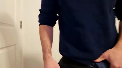 smallthrob online show from January 11, 2026, 7:41 pm