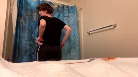 smalltshbigtits online show from January 6, 2026, 12:20 pm