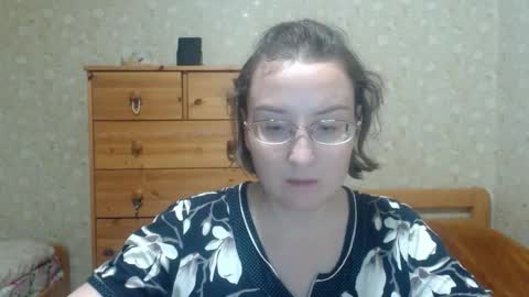 Snapshot of smart_rose chatting on October 7, 2025, 5:32 pm smart_rose online show from October 7, 2025, 5:32 pm