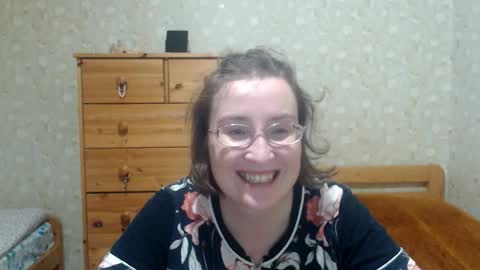 Snapshot of smart_rose chatting on October 25, 2025, 3:18 pm smart_rose online show from October 25, 2025, 3:18 pm