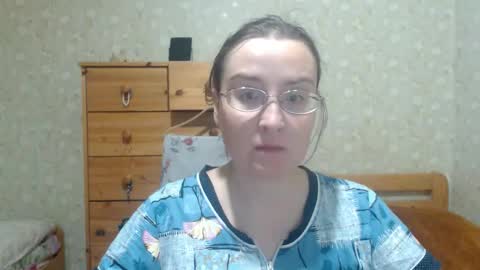 Snapshot of smart_rose chatting on December 22, 2025, 5:43 pm smart_rose online show from December 22, 2025, 5:43 pm