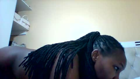 Snapshot of smartqueen1 chatting on March 16, 2026, 5:44 am Katerina online show from March 16, 2026, 5:44 am