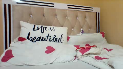 Snapshot of smartqueen1 chatting on March 31, 2026, 5:41 am Katerina online show from March 31, 2026, 5:41 am