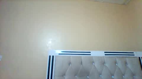 Snapshot of smartqueen1 chatting on April 13, 2026, 12:32 pm Katerina online show from April 13, 2026, 12:32 pm