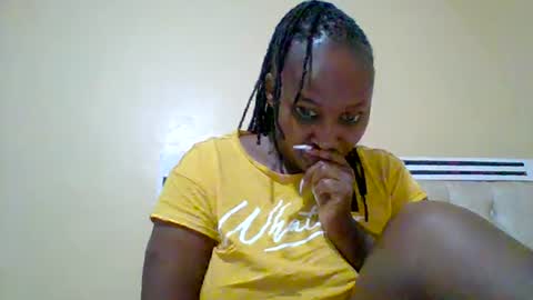 Snapshot of smartqueen1 chatting on July 4, 2026, 1:12 am Katerina online show from July 4, 2026, 1:12 am