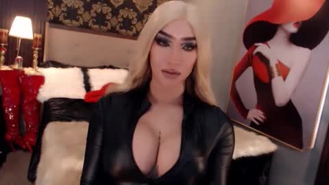 smasherqueen online show from June 7, 2026, 4:49 am