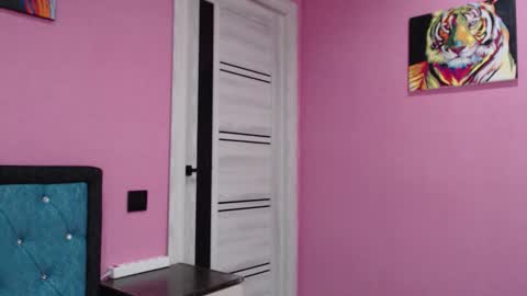 Snapshot of smile_cute_fox chatting on December 19, 2025, 3:19 pm smile_cute_fox online show from December 19, 2025, 3:19 pm