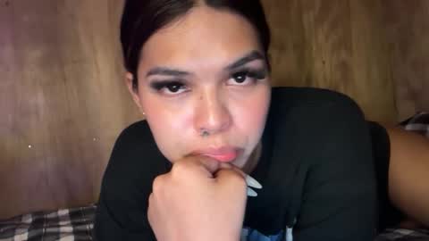 Snapshot of smile_sunshinex chatting on October 25, 2025, 10:56 am call me sunshine online show from October 25, 2025, 10:56 am