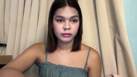 Snapshot of smile_sunshinex chatting on November 10, 2025, 5:06 am call me sunshine online show from November 10, 2025, 5:06 am