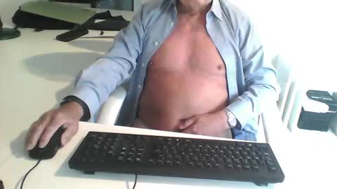 George online show from December 3, 2024, 11:33 am