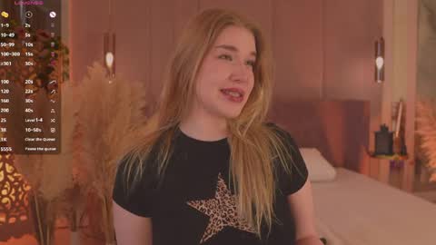 Mia online show from April 9, 2026, 6:13 am