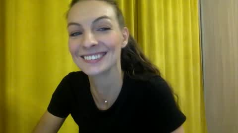 Snapshot of smiling_lexa chatting on November 6, 2025, 6:53 pm smiling_lexa online show from November 6, 2025, 6:53 pm