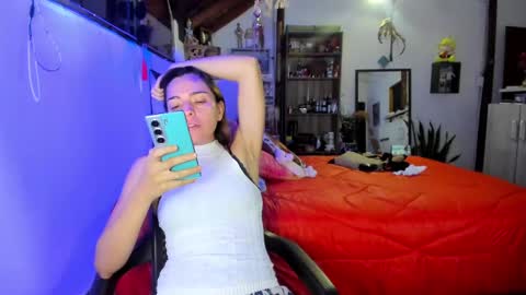 SmilingSalor online show from November 22, 2025, 12:31 am