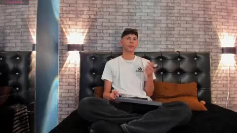 Smith online show from April 16, 2026, 8:20 pm