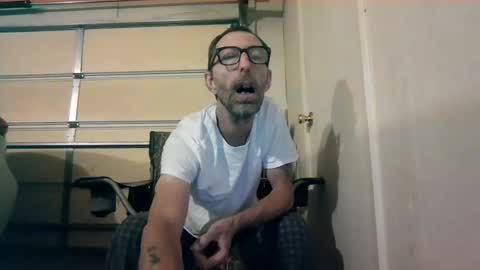 smoke-4-me online show from September 25, 2025, 4:38 am