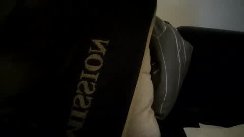 Snapshot of smokeandwatching chatting on February 23, 2025, 7:49 pm Smokeandwatching online show from February 23, 2025, 7:49 pm