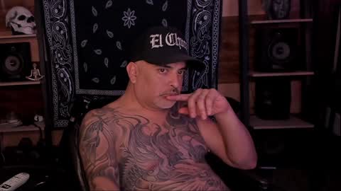 Snapshot of smokey915 chatting on December 25, 2024, 6:20 am Smokey915 online show from December 25, 2024, 6:20 am