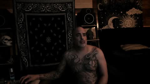 Snapshot of smokey915 chatting on January 5, 2025, 1:13 am Smokey915 online show from January 5, 2025, 1:13 am