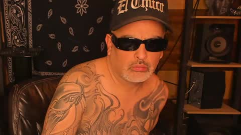 Snapshot of smokey915 chatting on January 31, 2025, 9:48 am Smokey915 online show from January 31, 2025, 9:48 am