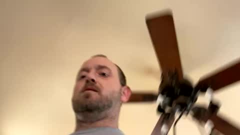 Snapshot of smokeymt420 chatting on January 8, 2025, 2:35 pm smokeymt420 online show from January 8, 2025, 2:35 pm