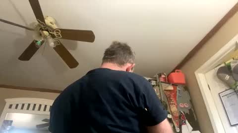 Snapshot of smokeymt420 chatting on February 16, 2025, 3:38 pm smokeymt420 online show from February 16, 2025, 3:38 pm