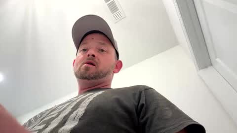 Snapshot of smokeymt420 chatting on September 18, 2025, 8:00 pm smokeymt420 online show from September 18, 2025, 8:00 pm