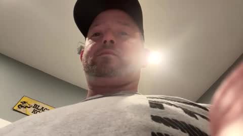 smokeymt420 online show from February 25, 2026, 8:13 am