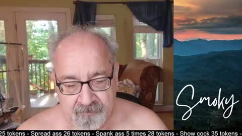 Snapshot of smokymountanman chatting on July 10, 2026, 12:04 am smokymountanman online show from July 10, 2026, 12:04 am