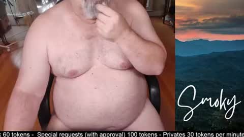 Snapshot of smokymountanman chatting on July 12, 2026, 10:56 pm smokymountanman online show from July 12, 2026, 10:56 pm