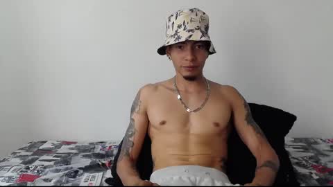 Snapshot of smooke_skinny chatting on October 22, 2025, 7:24 pm Daniel Aston online show from October 22, 2025, 7:24 pm