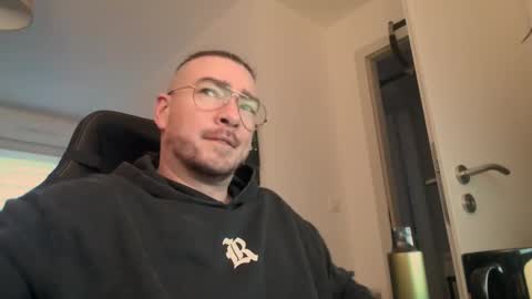 AllDayIDream online show from December 5, 2024, 7:16 am