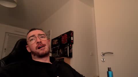 AllDayIDream online show from January 17, 2025, 10:23 pm