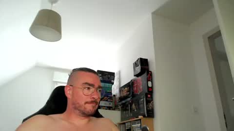 AllDayIDream online show from July 27, 2026, 1:18 pm