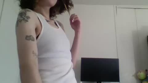 Snapshot of smoothvodka chatting on December 28, 2024, 6:40 pm Bambi--Vodka online show from December 28, 2024, 6:40 pm