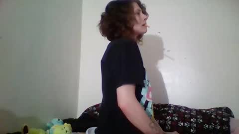 Snapshot of smoothvodka chatting on November 14, 2025, 10:29 pm Bambi--Vodka online show from November 14, 2025, 10:29 pm