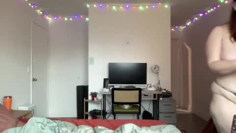 Snapshot of smutship chatting on November 17, 2025, 5:41 pm smutship online show from November 17, 2025, 5:41 pm