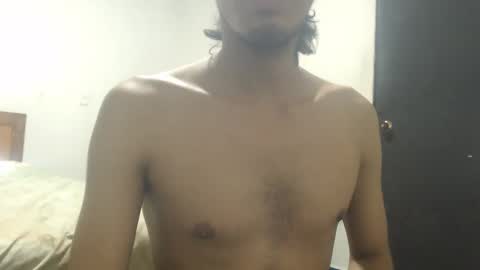 snackontime19 online show from November 14, 2025, 4:22 am