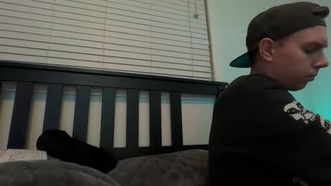 snapbacksandtattoos420 online show from May 29, 2026, 11:19 am