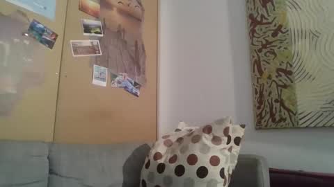 sneakerboy18 online show from February 22, 2026, 10:25 am