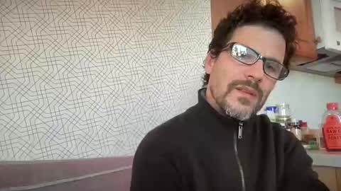 Snapshot of snfrisco76 chatting on March 4, 2026, 12:05 am snfrisco76 online show from March 4, 2026, 12:05 am