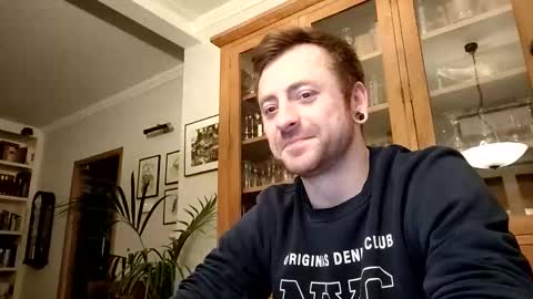 snoecks online show from March 3, 2026, 6:14 pm