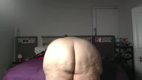 Snoqueen online show from February 18, 2025, 2:49 am