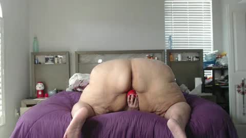 Snoqueen online show from March 3, 2025, 5:50 pm