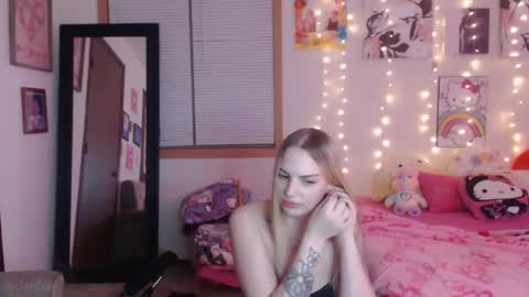 snow_money online show from December 14, 2024, 6:46 am