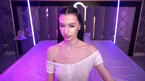 snow_whiteeex online show from March 21, 2026, 8:19 am