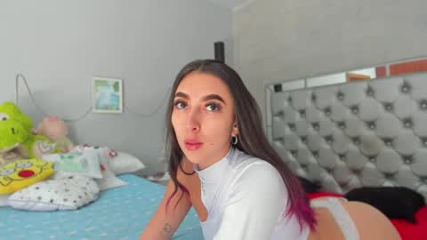 Snapshot of snowbabyxox chatting on December 13, 2024, 6:38 pm snowbabyxox online show from December 13, 2024, 6:38 pm