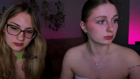 Snapshot of so_hot_rosalie chatting on April 21, 2026, 7:17 pm so_hot_rosalie online show from April 21, 2026, 7:17 pm