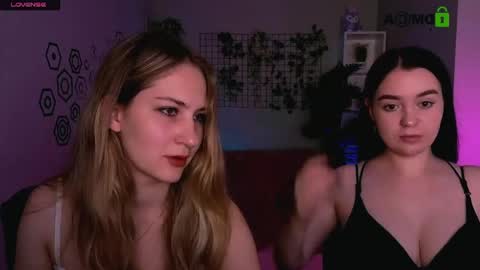 so_hot_rosalie online show from June 8, 2026, 7:14 pm