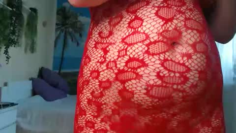 Snapshot of soaring_love chatting on May 6, 2026, 4:52 am Masha online show from May 6, 2026, 4:52 am