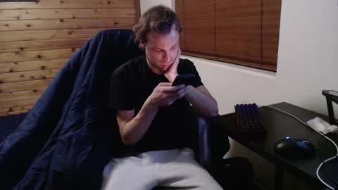 Snapshot of socalsmystery69 chatting on October 29, 2025, 7:32 am socalsmystery69 online show from October 29, 2025, 7:32 am